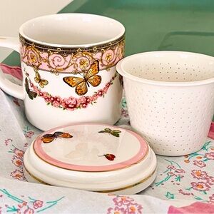 Grace’s Teaware Mug with Infuser Strainer & Lid Butterfly